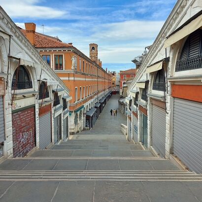 Venezia v u o t a - a Photographic Art Artowrk by Lica Cecato